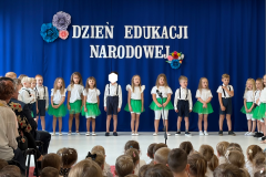 Zielona i Czerwona Urocza Życzenia Wesołych Świąt oraz Szczęśliwego Nowego Roku Pocztówka - 5