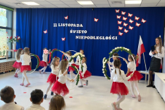 Summer Board Game Worksheet in Colorful Illustrative Style - 16