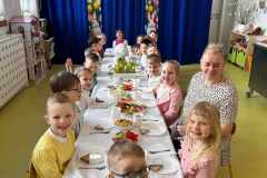 b54ba374-a2c2-4a55-aad2-328478355396