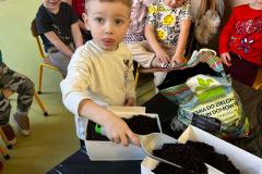 74c4eedc-9507-403e-bb6b-591b4913ad04